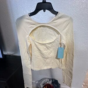 NUX-New top- Size L- Cream